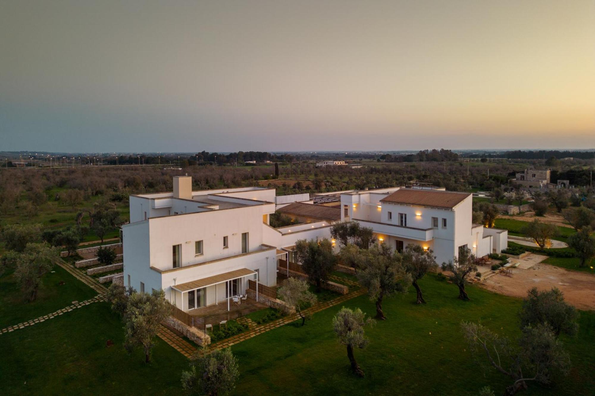 Palmariggi Secolario Masseria Del Viverbene מראה חיצוני תמונה