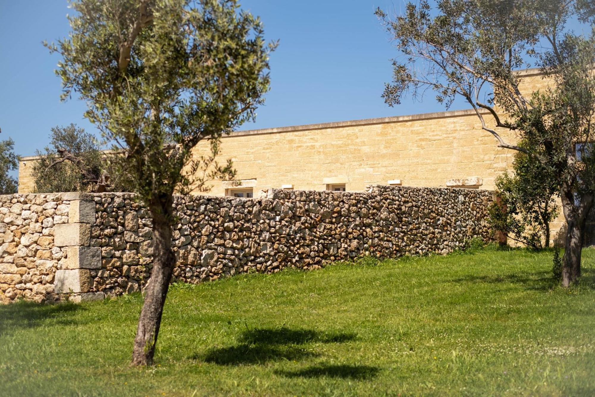 Palmariggi Secolario Masseria Del Viverbene מראה חיצוני תמונה